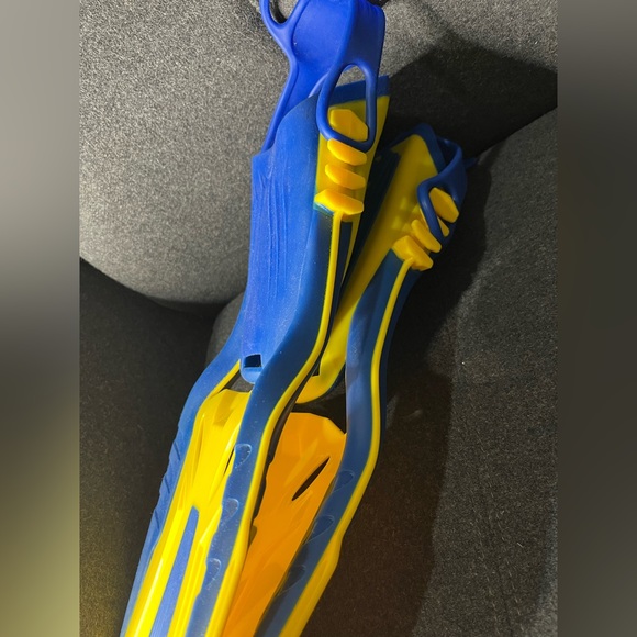 Body Glove Scuba Fins Kids US 5-8 - Picture 4 of 10